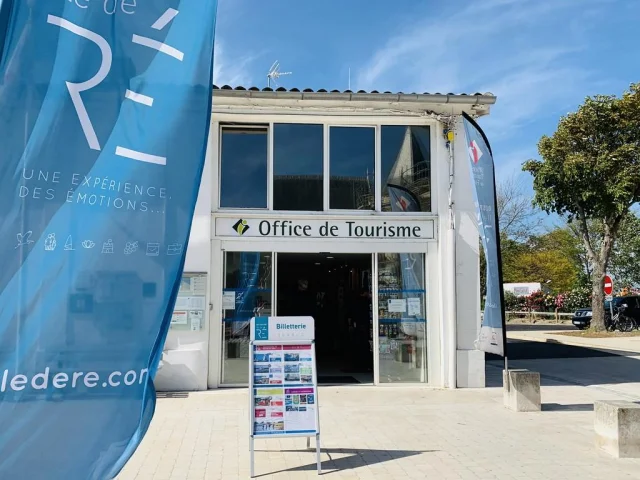 Façade de l'office de tourisme de Saint-Martin-de-Ré.