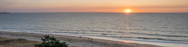 Sunset Beach Petit Bec Les Portes Ile De Re Jules Serrurier