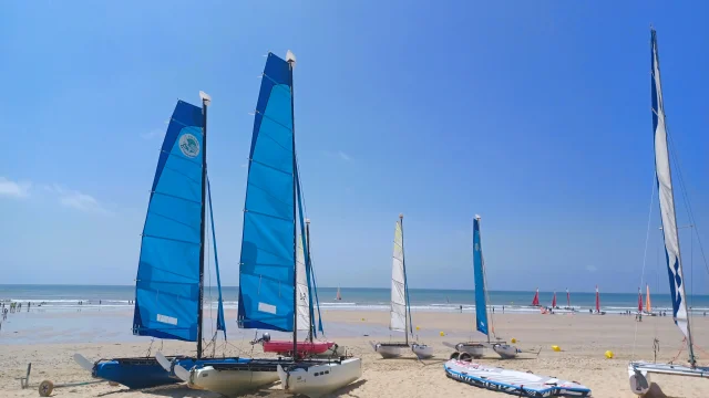 Plage De Gros Joncs Destination Ile De Re Laura Gay