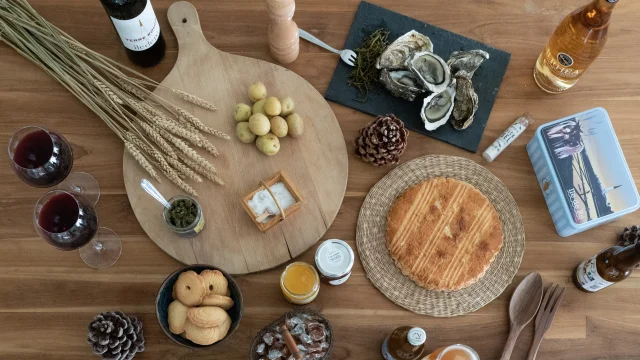 Table avec divers aliments de l'Île de Ré