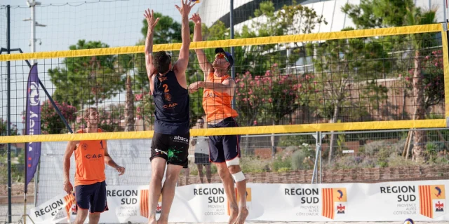 Beach-Volleyball-Turnier Von The Agency Re Beach Club