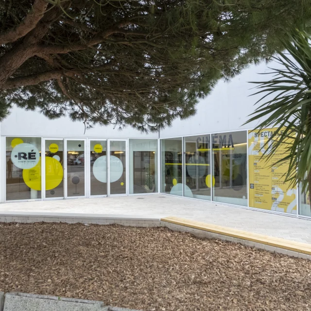 Facade of Centre Culturel La Maline