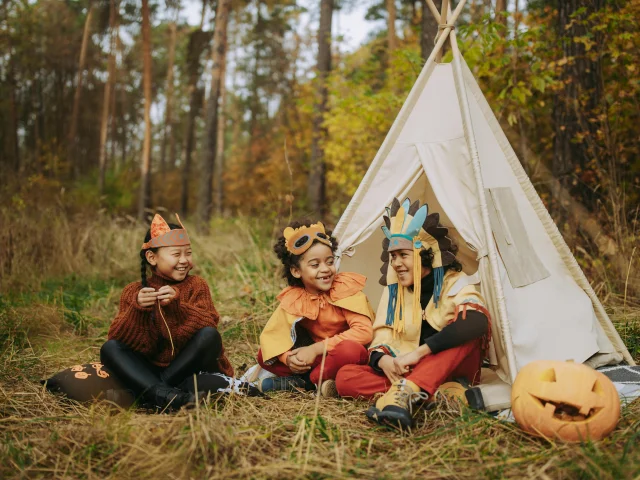 Halloween Enfants Dans Les Bois