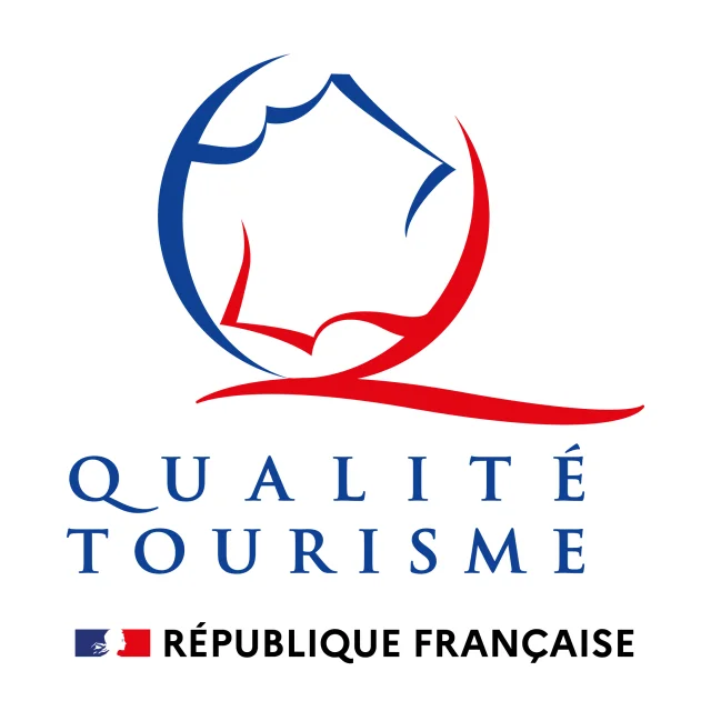 Qualite-tourisme-coul_cartouche-RF-1.png